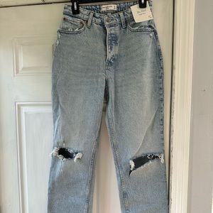 NWT A&F Curve Love The Dad High Rise Ripped Jean